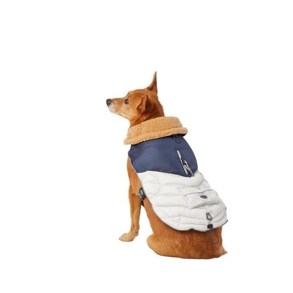 Arcadia TrailTM Ultra Adjustable Insulated Dog Coat - Picture 1 of 6